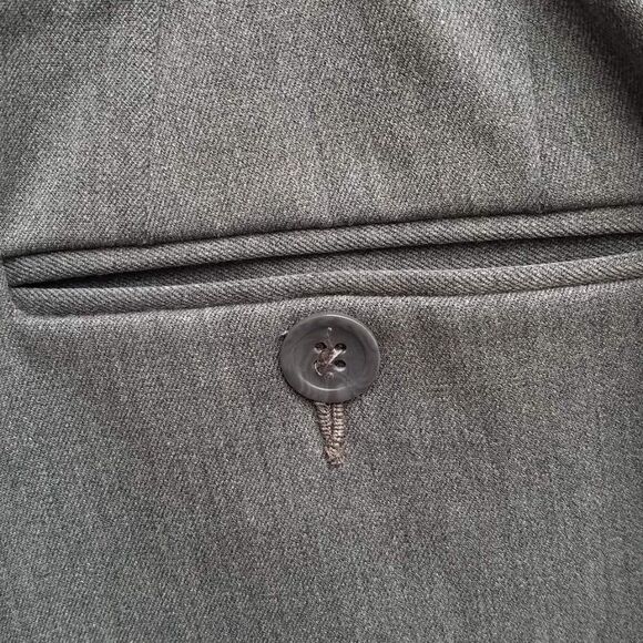 Liz Claiborne Gray Audra Trousers In Excellent Used Condition - Size 10 - Picture 4 of 7